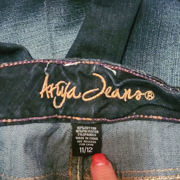 AYRIA BLUE STONEWASH JEANS - Picture 2 of 6